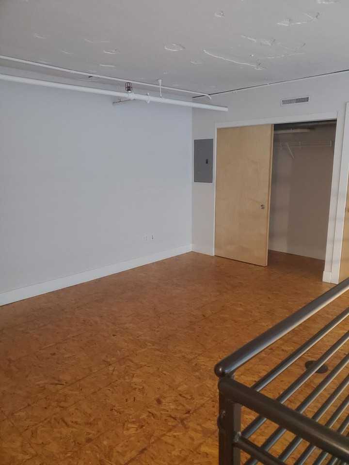 10th Street Lofts - Photo 2 of 4