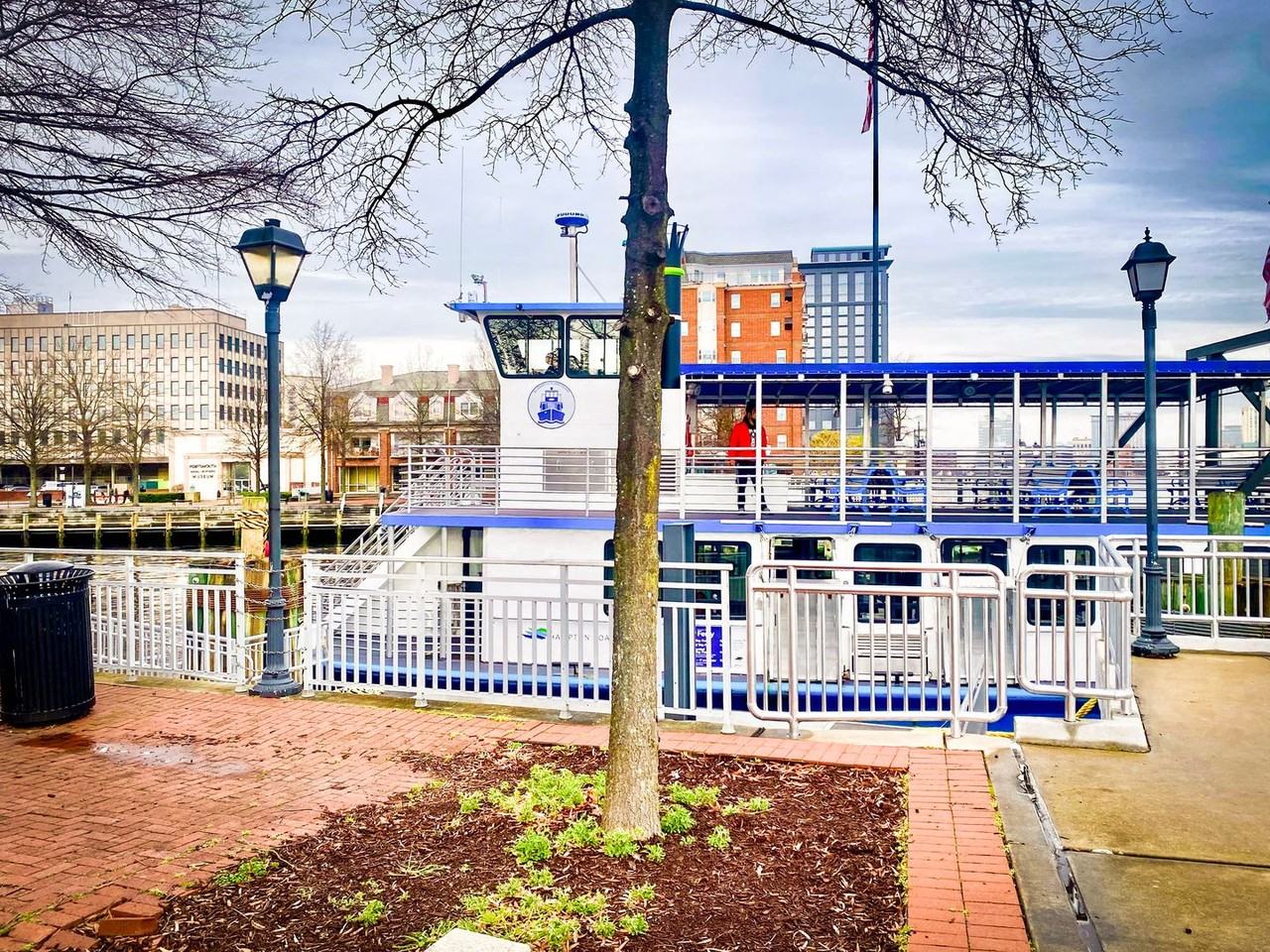 Starboard Townhomes - Photo 6 of 17