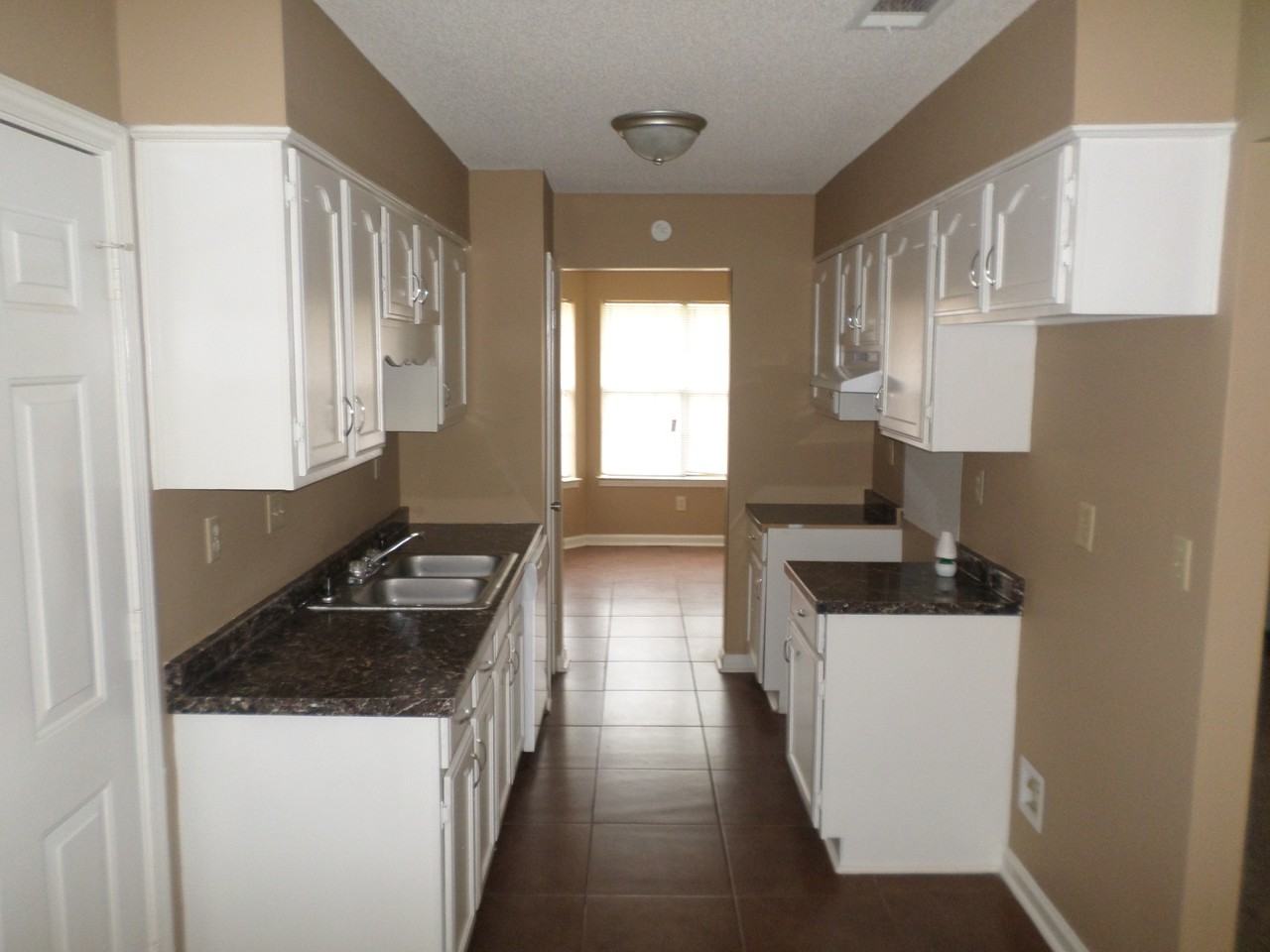 6723 Finch Rd - Photo 2 of 4