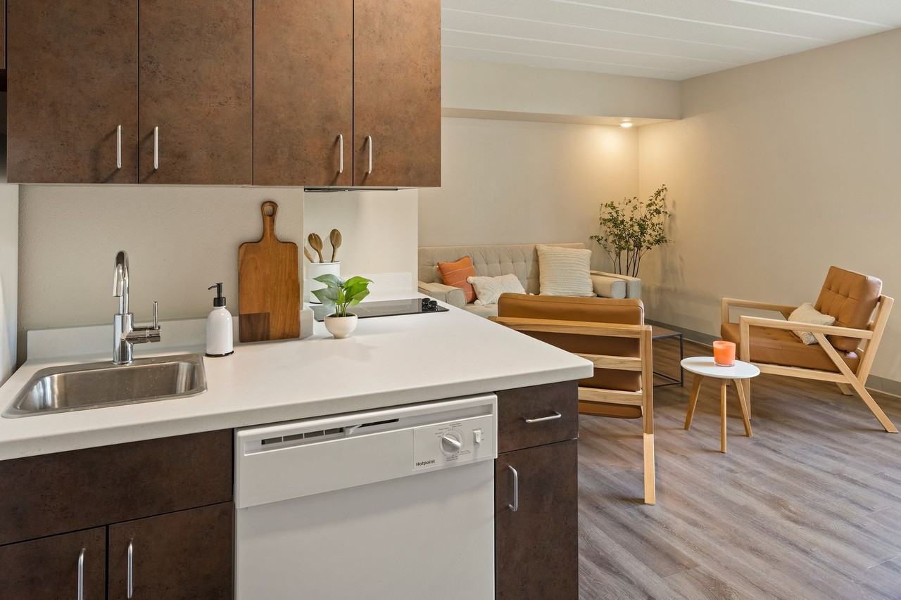 Furnished apartments with flexible lease terms and unbeatable building amenities. - Photo 7 of 15