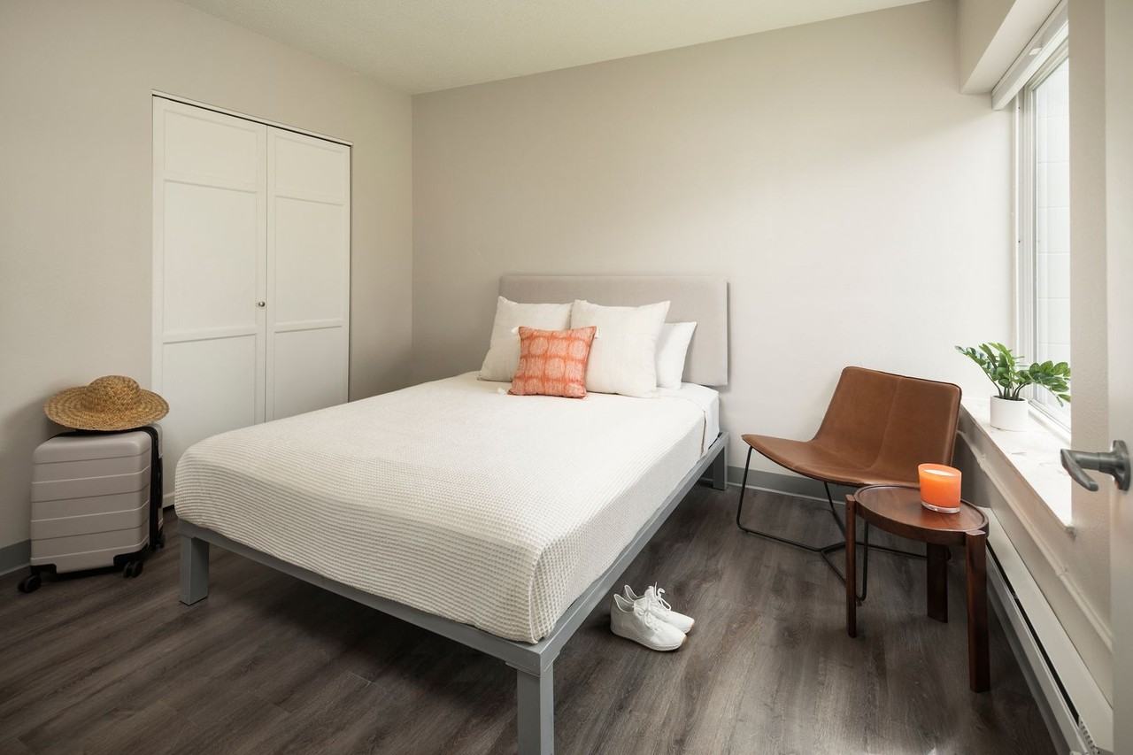 Furnished apartments with flexible lease terms and unbeatable building amenities. - Photo 2 of 15