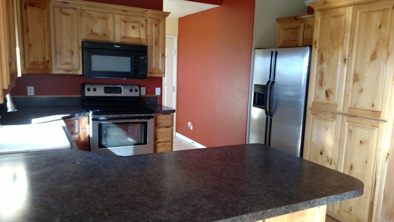 9561 Tustin - Photo 3 of 8