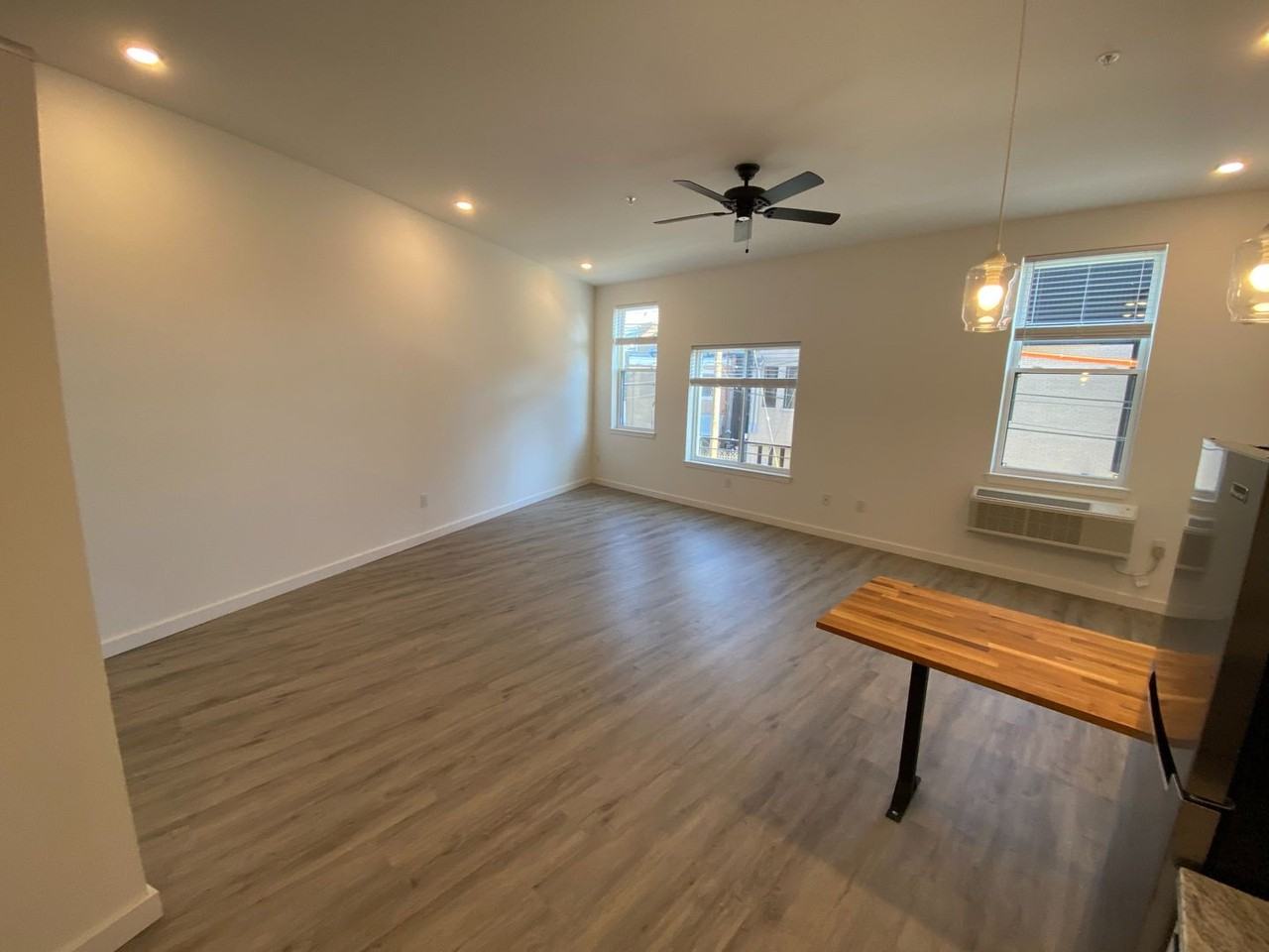 Studio House Philadelphia - Photo 4 of 23