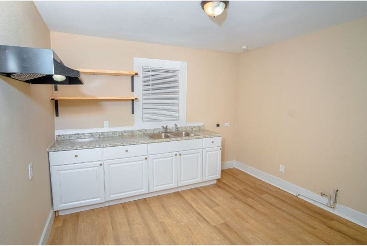 1323 Lamar - Photo 6 of 30