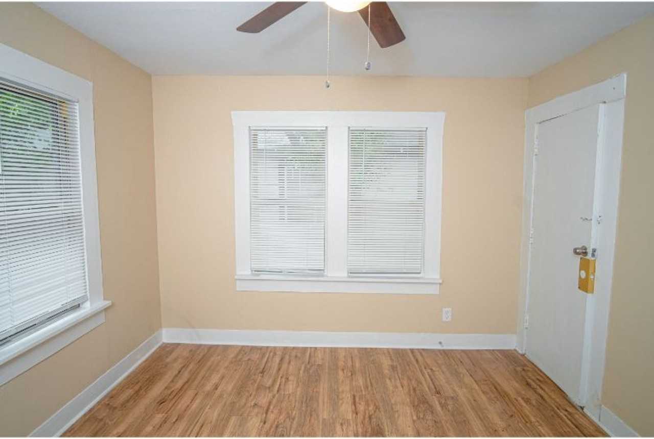 1323 Lamar - Photo 7 of 30