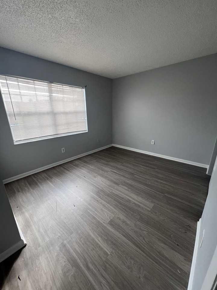 Riverwood - Photo 7 of 21