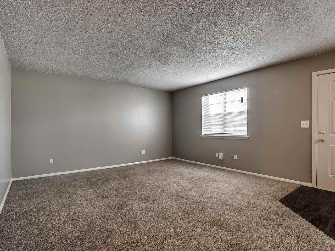 Highland Oaks - Photo 3 of 50