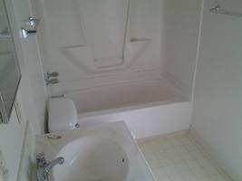 featured image of 10 E 4th St