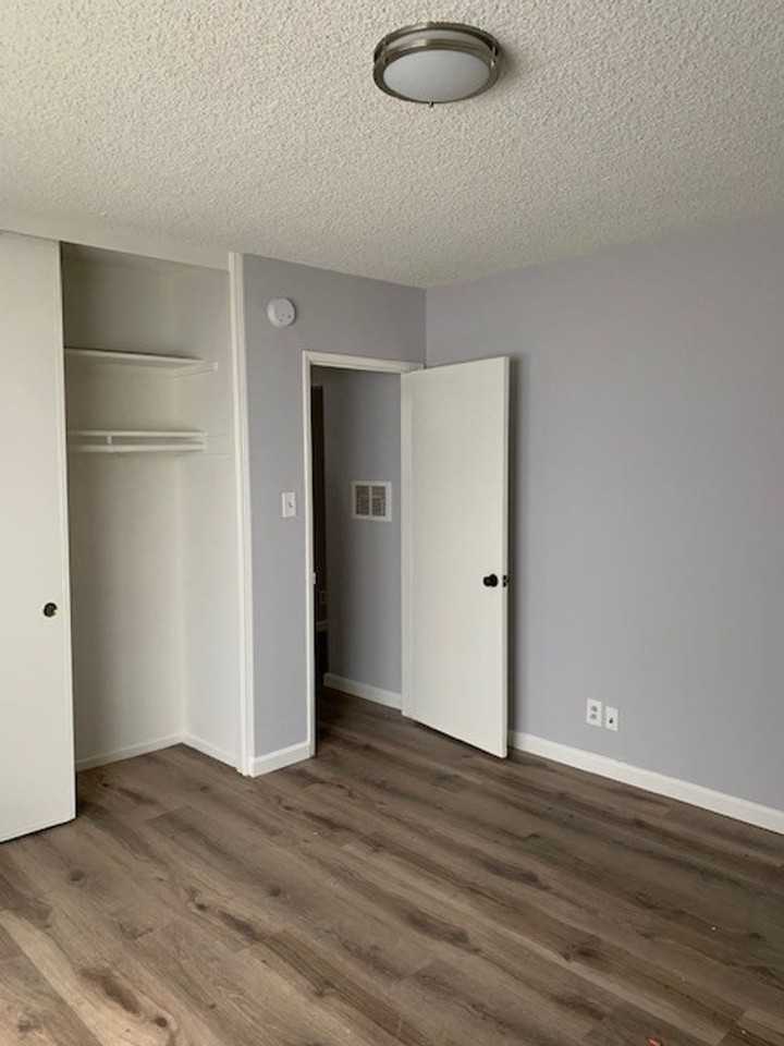 b1511 - Photo 3 of 28