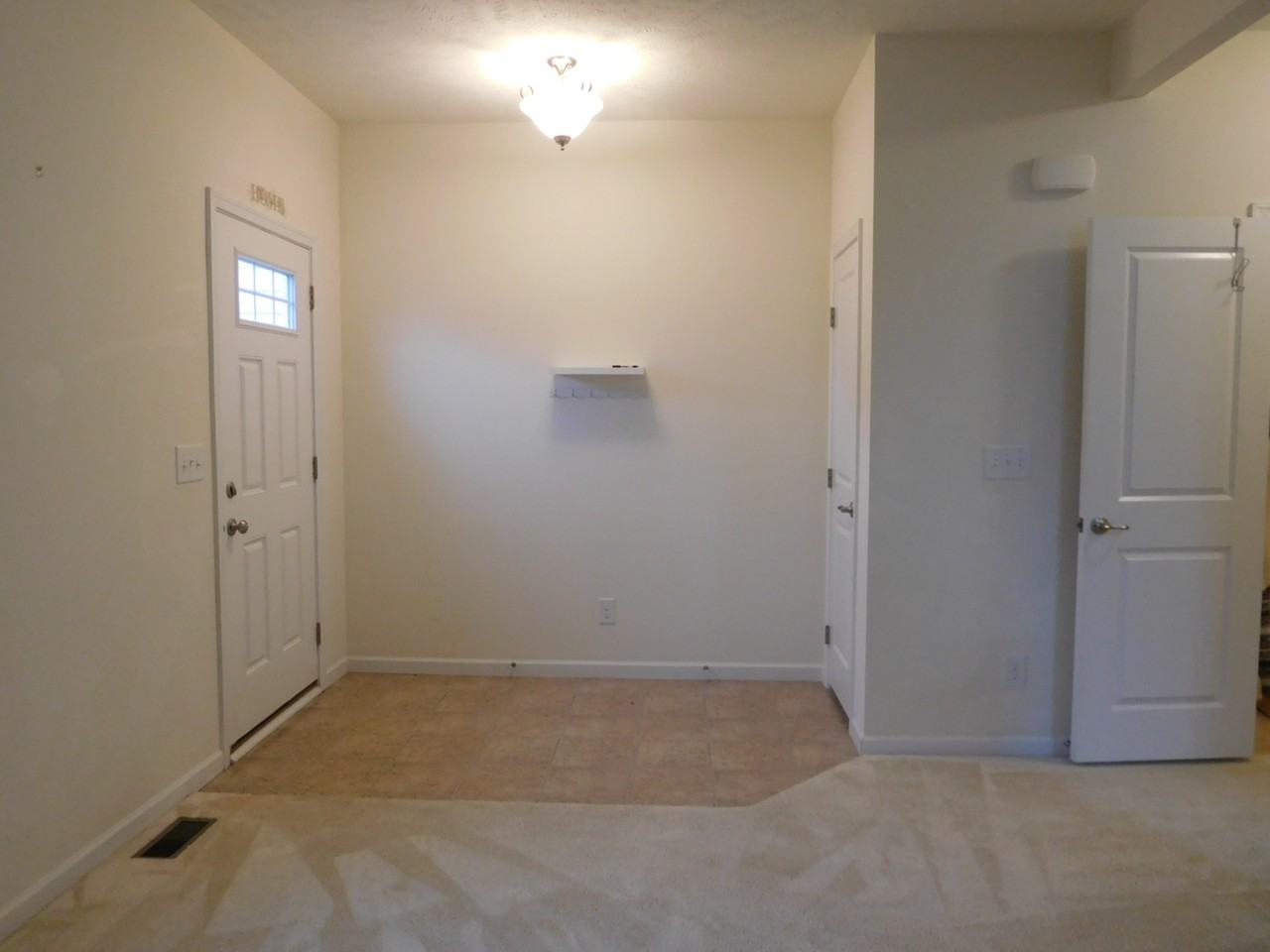 530 Gentry Cir W - Photo 3 of 27