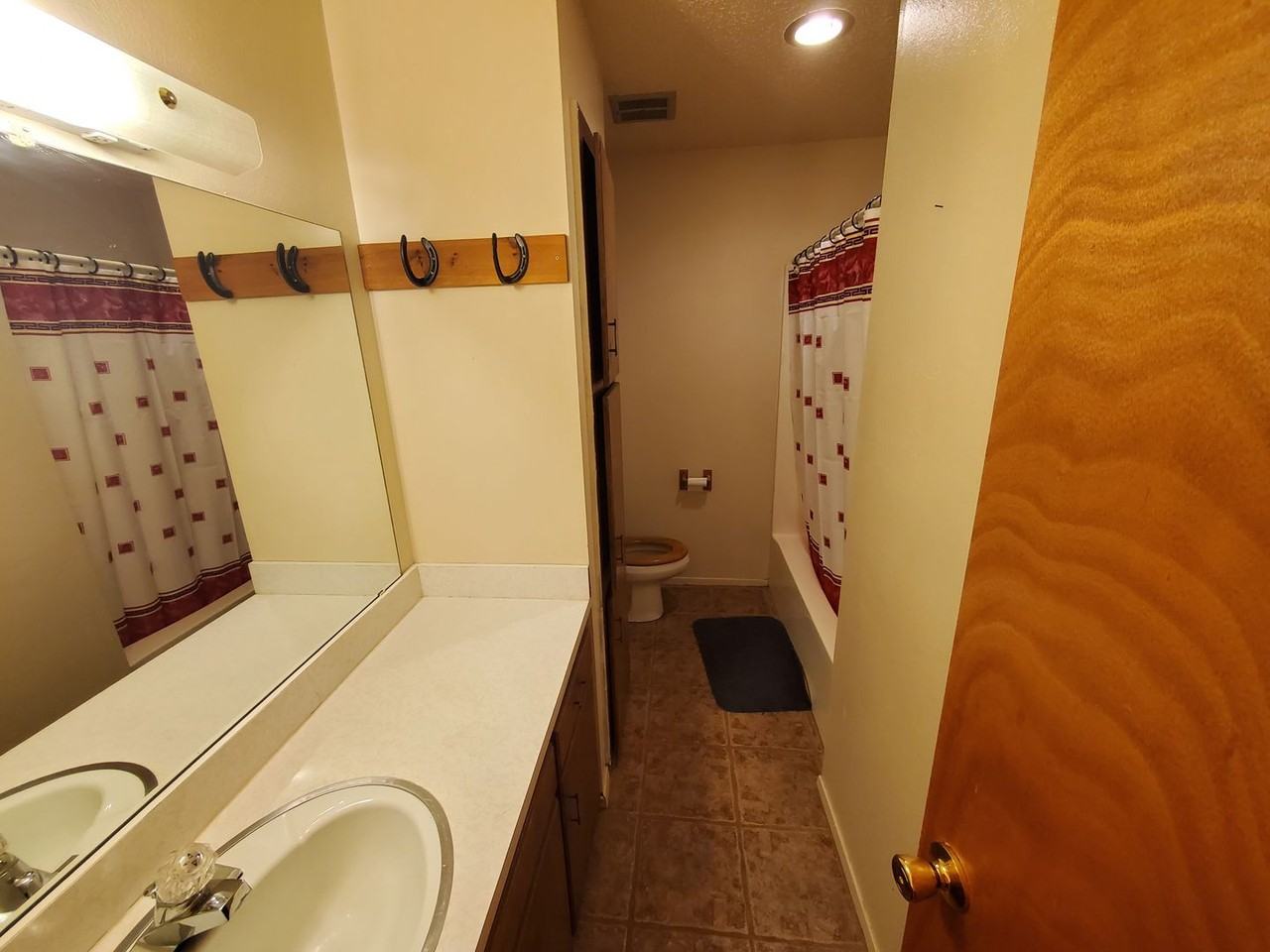 Mesa View Apartments - Photo 2 of 7