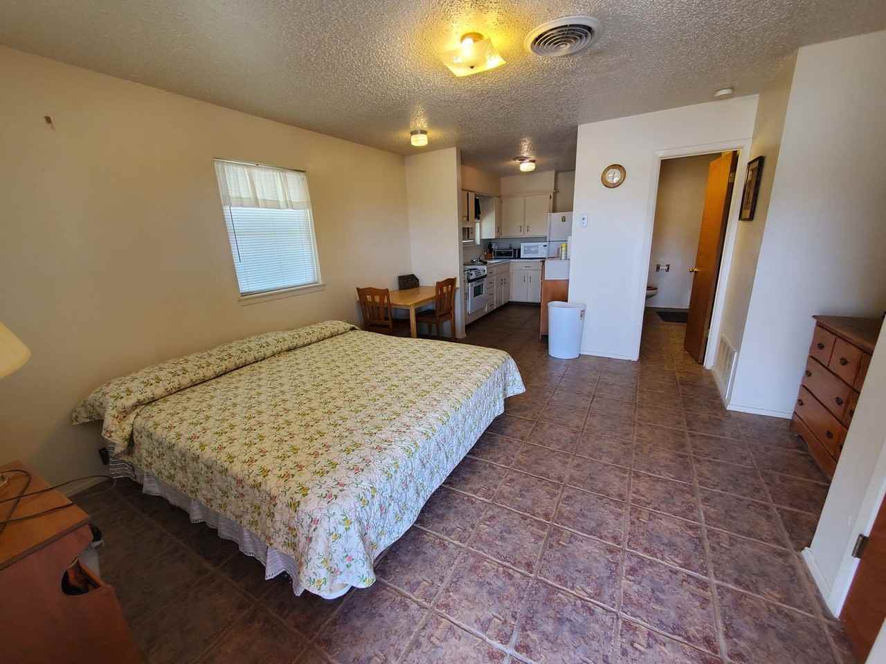 Mesa View Apartments - Photo 3 of 7