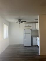 Las Palmas Apartments - Photo 1 of 1