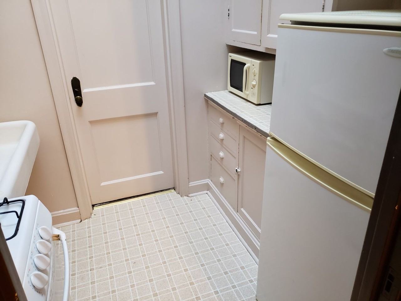 Anderson Apartments - Photo 3 of 6