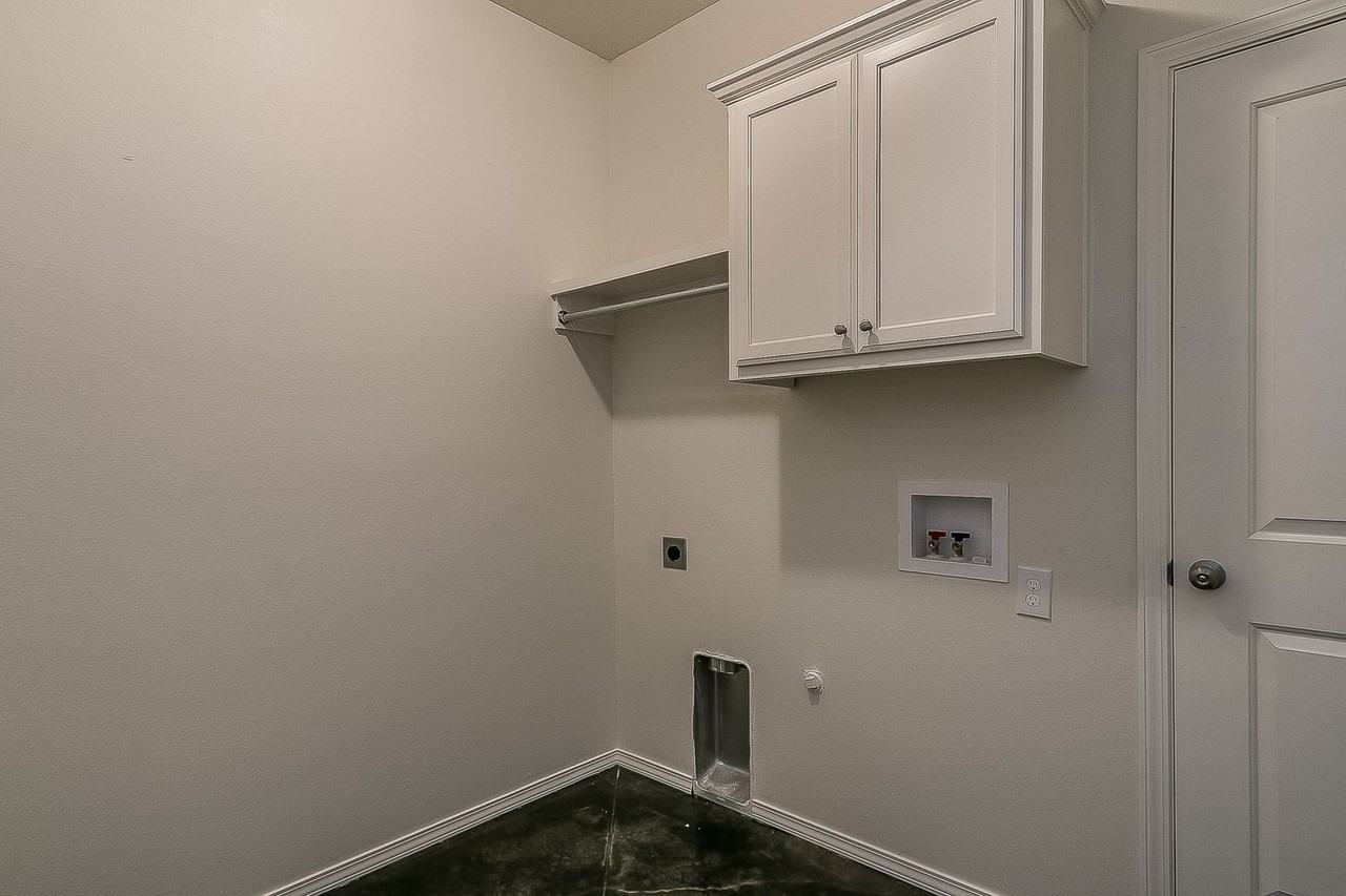 Mosley Townhomes - Photo 7 of 24