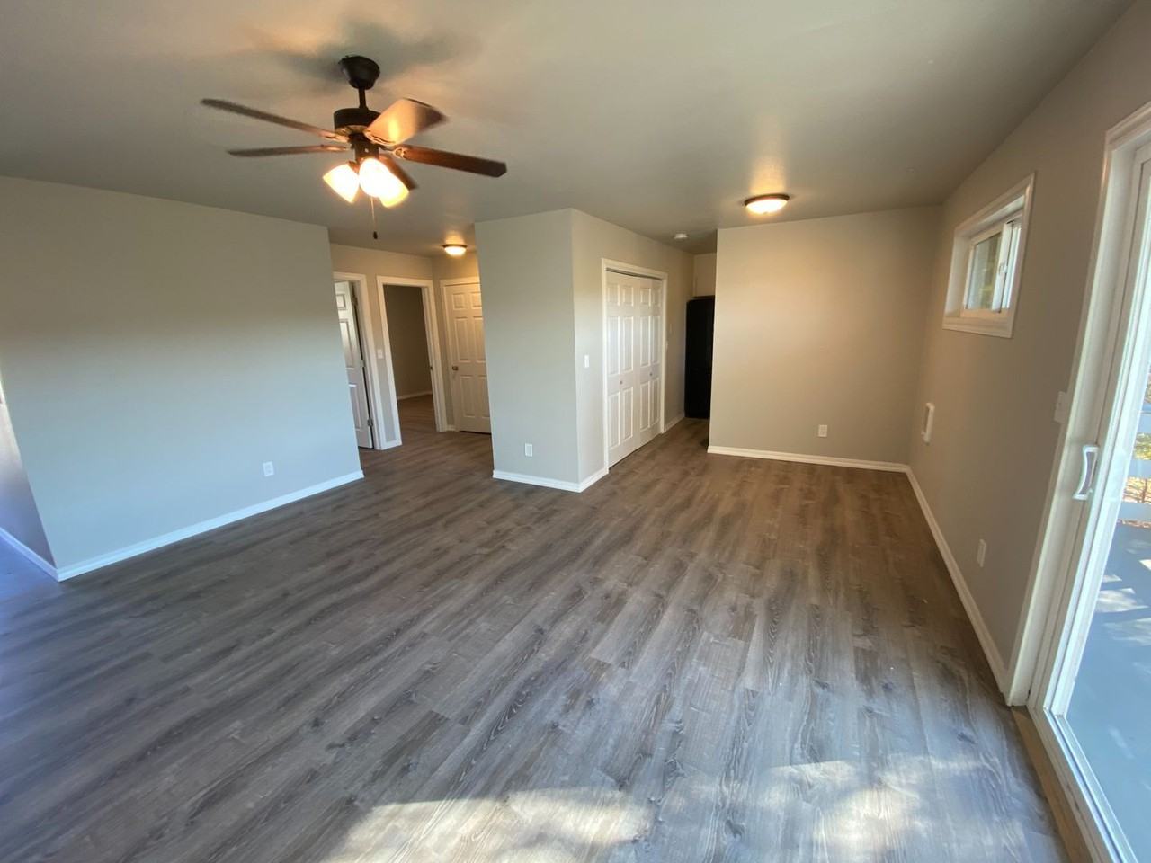 516 Nw Bailey Ave #8 - Photo 6 of 12