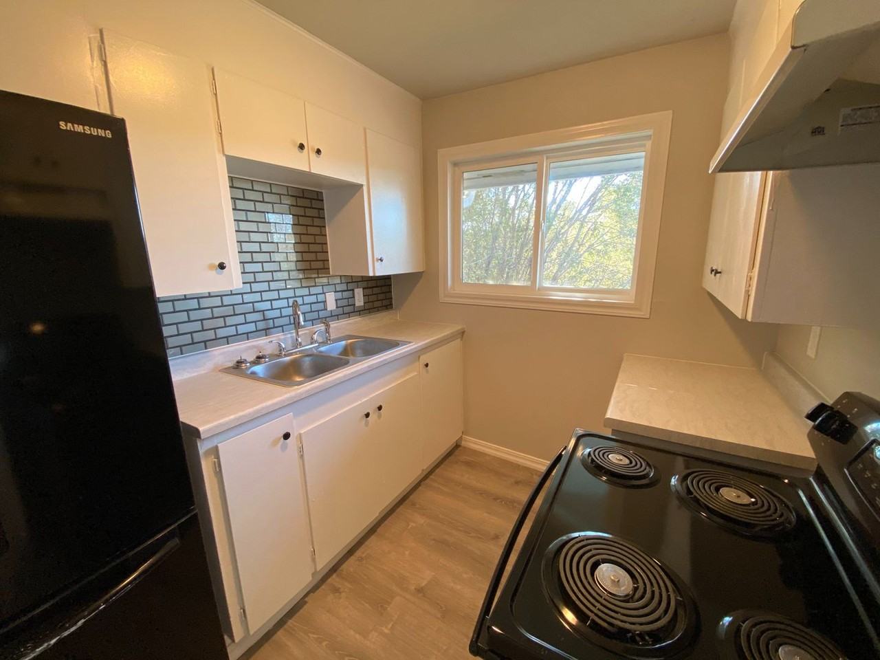 516 Nw Bailey Ave #8 - Photo 7 of 12