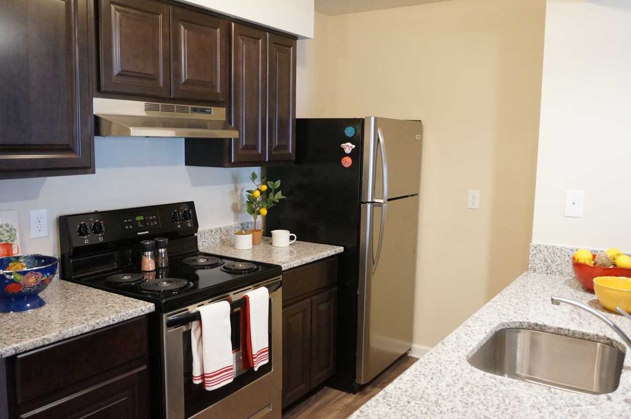 Pembroke Crossing Apartments (825 Crossing Court #103, Virginia Beach, VA 23455) - Photo 5 of 50