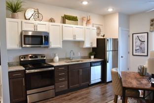 PARK 216 Luxury Apartments (1001 Beringer Road, Suffolk, VA 23435) - Photo 1 of 1