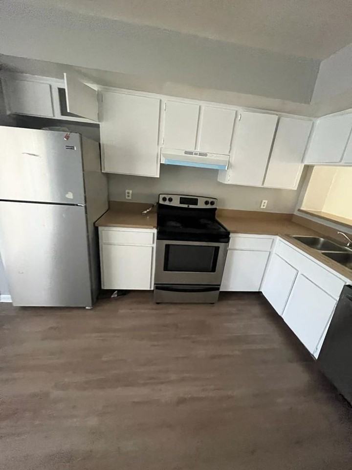 Garden Place - Photo 3 of 9