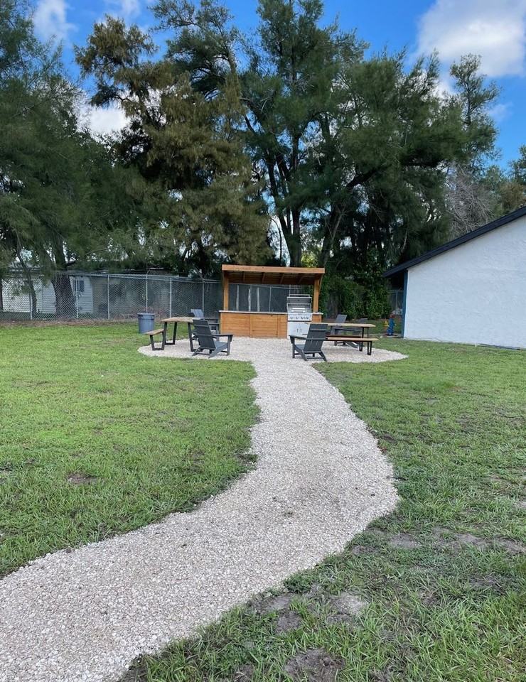 The Lucerne Apartments - Photo 4 of 10