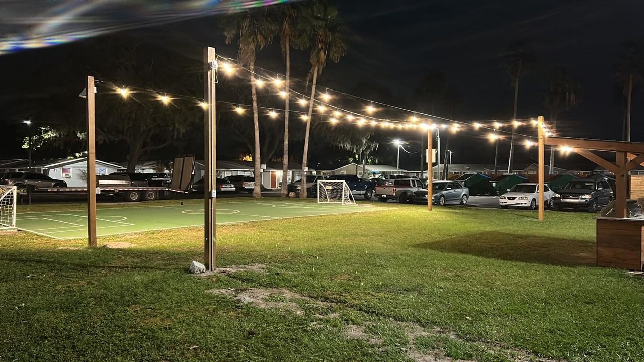 Newly renovated units in great community - Photo 3 of 10