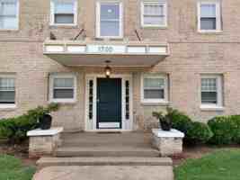 featured image of 1700 N Robinson Ave