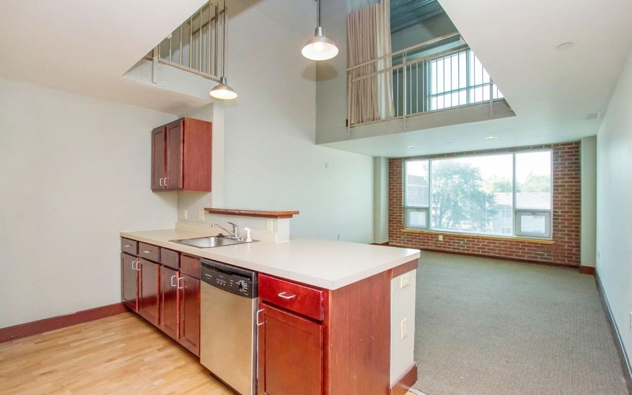 Chamberlain Lofts - Photo 2 of 44