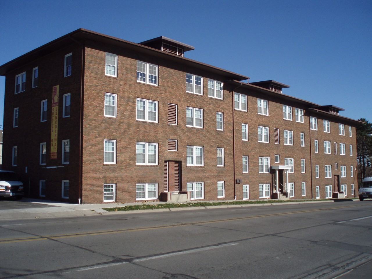 Suites on Lincoln Way - Photo 7 of 18