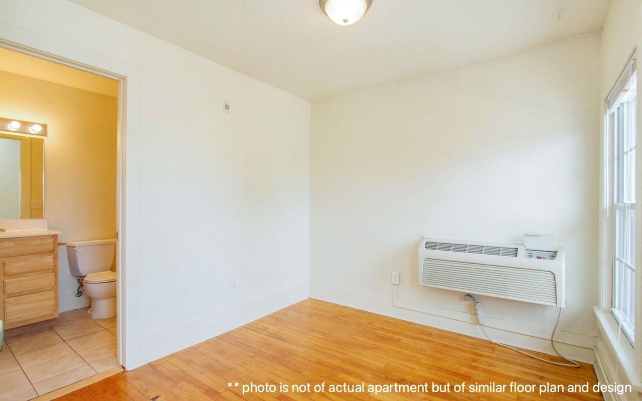 Suites on Lincoln Way - Photo 5 of 42