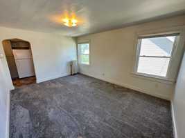 featured image of 141 Campus Ave