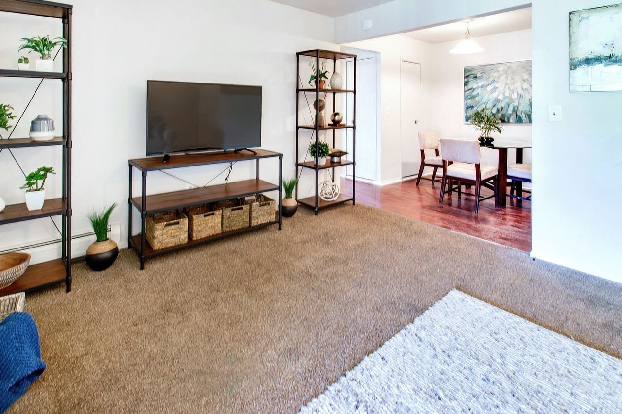 Perry Place Apartments LLC - Photo 5 of 48