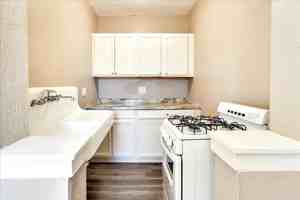featured image of 574 W Huron St