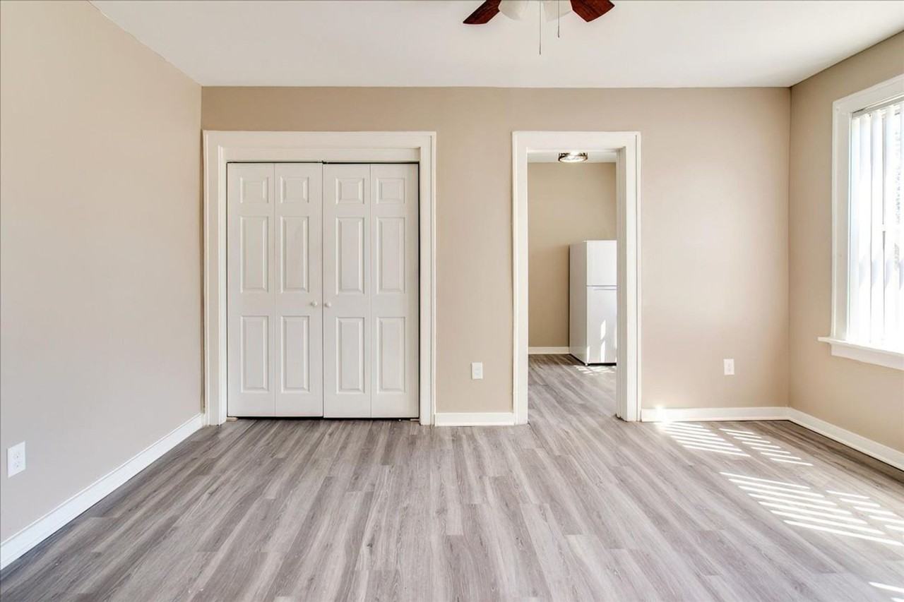 Huron Place - Photo 5 of 38