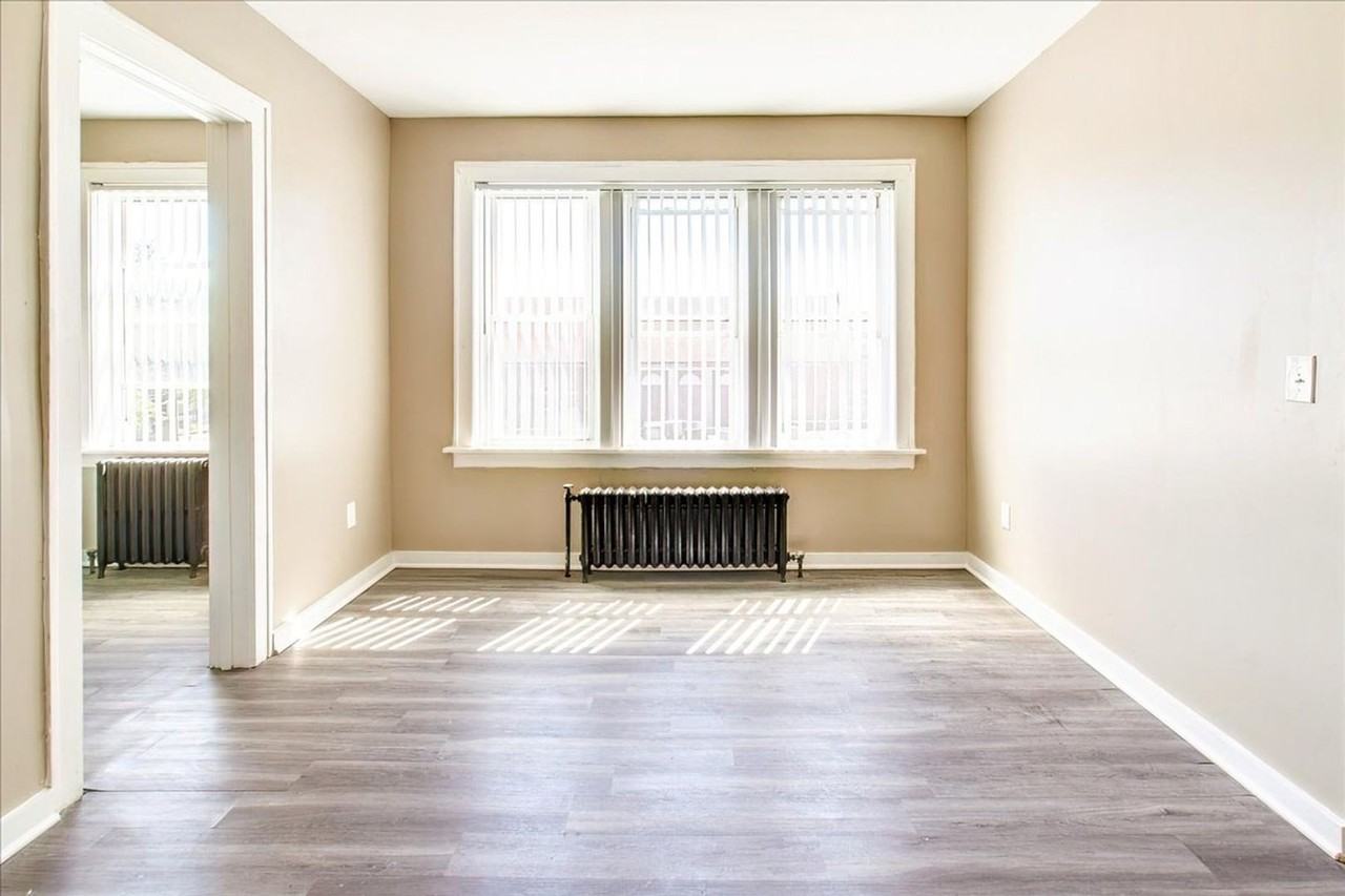 Huron Place - Photo 6 of 38