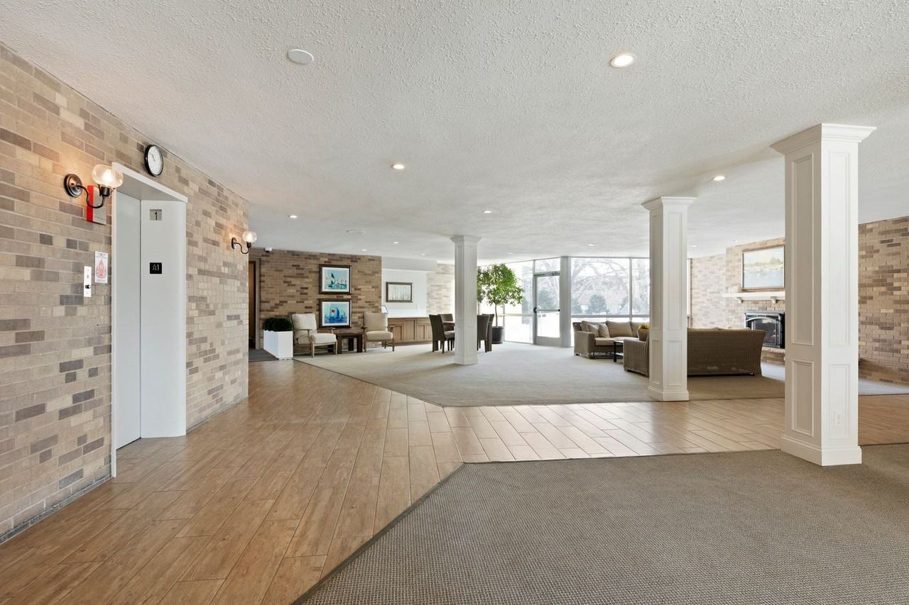 Minnetonka Edgewater - Photo 7 of 26