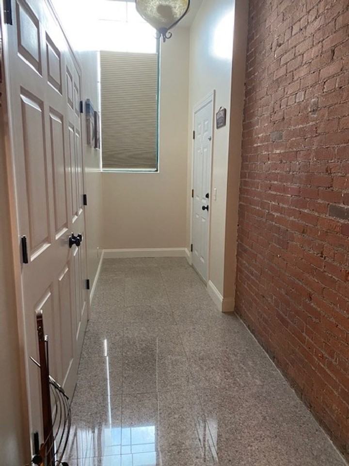 Franklin View Terrace - Photo 4 of 8