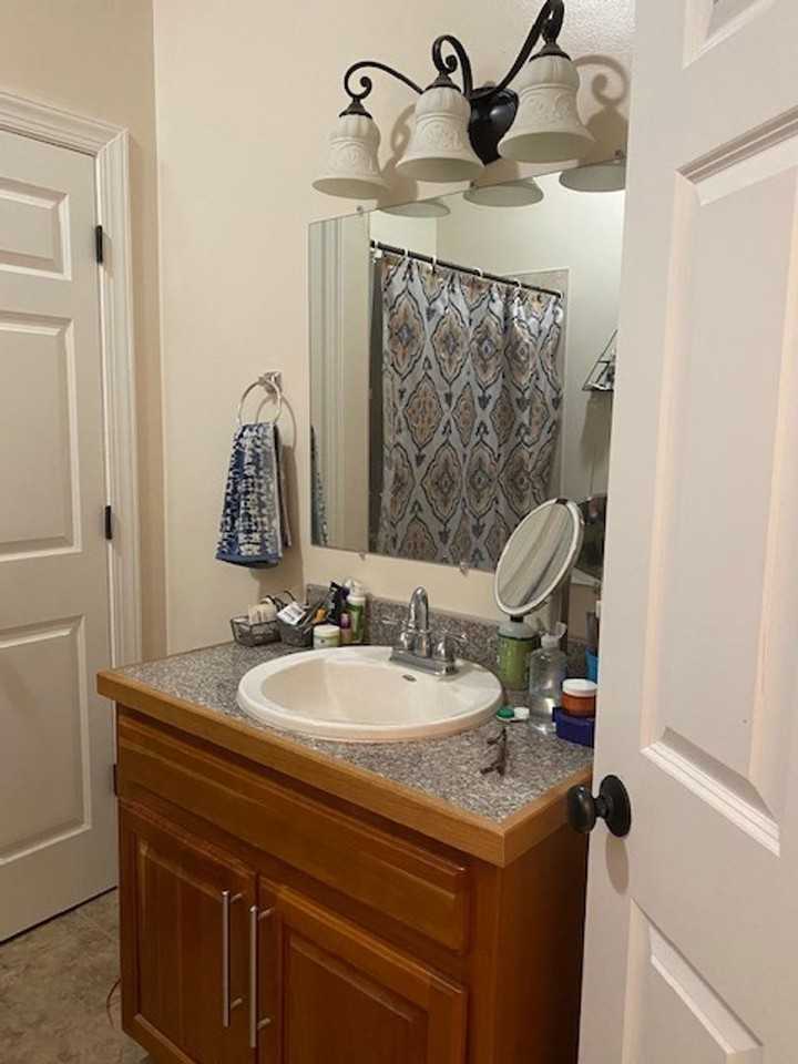 Franklin View Terrace - Photo 6 of 8