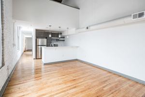 featured image of 1809 E Franklin St #6202