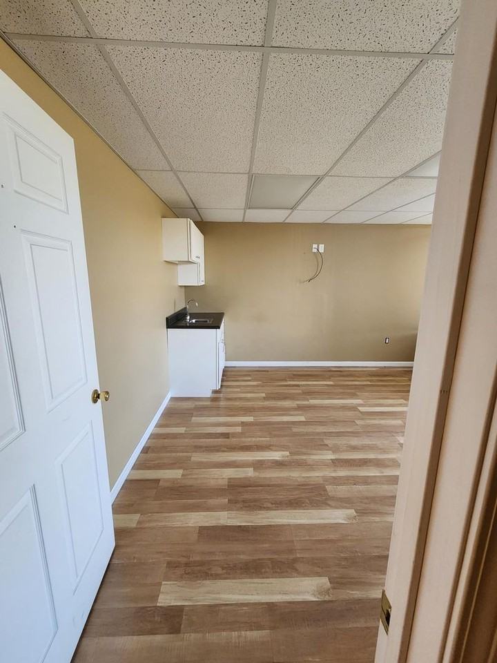 4501 W Deyoung St - Photo 2 of 2