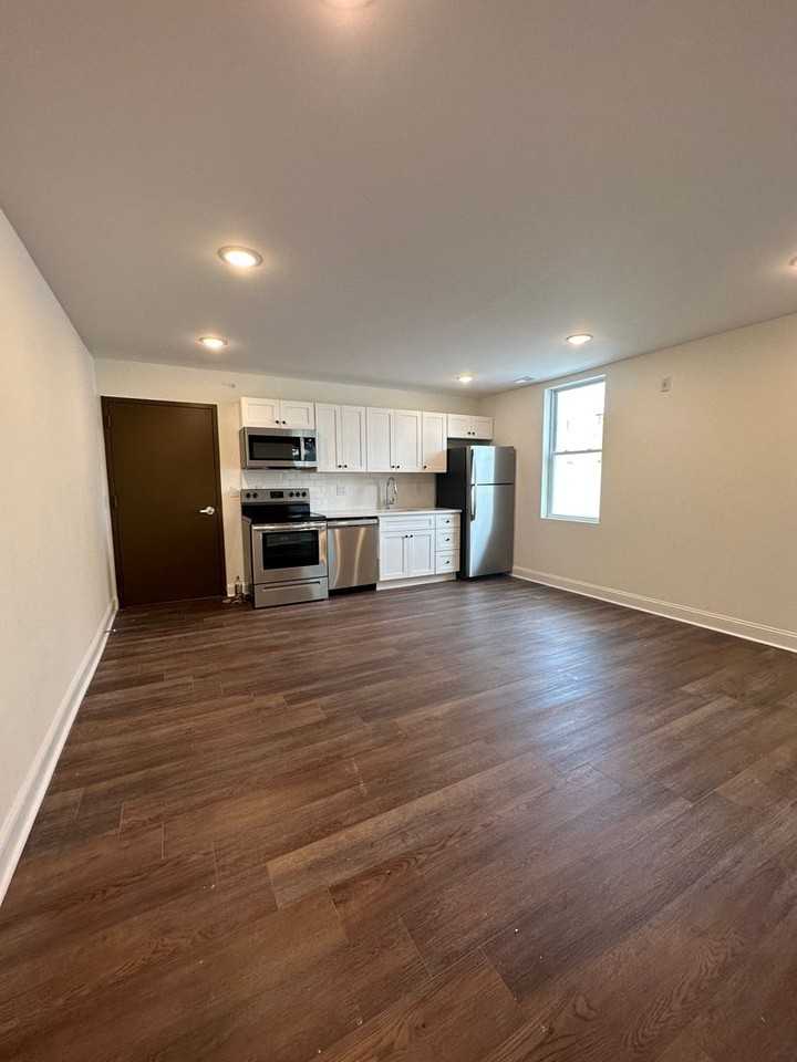 3102 Frankford Avenue - Photo 2 of 28