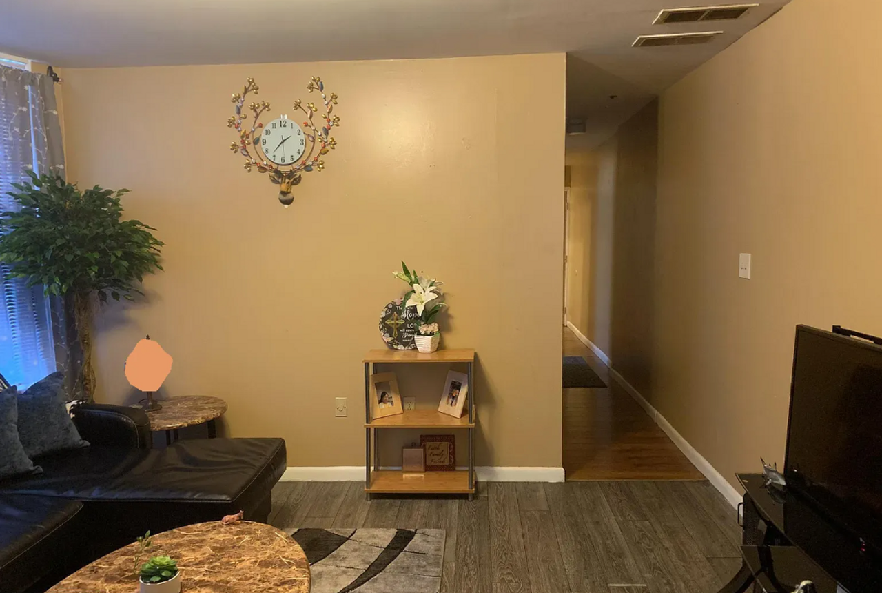 Vernon 1409-1411 - Photo 3 of 8