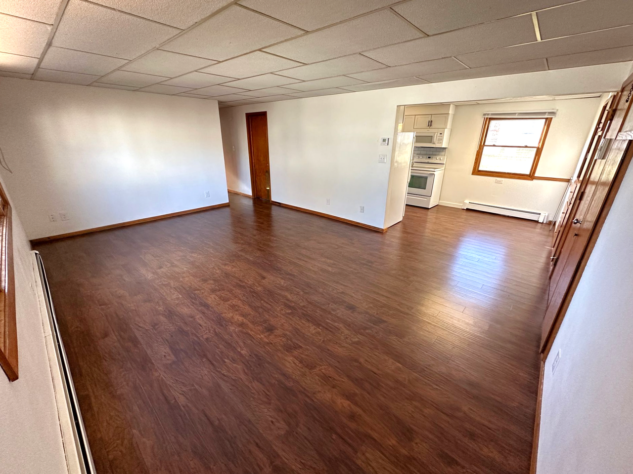 406 7th Ave W - Photo 2 of 13