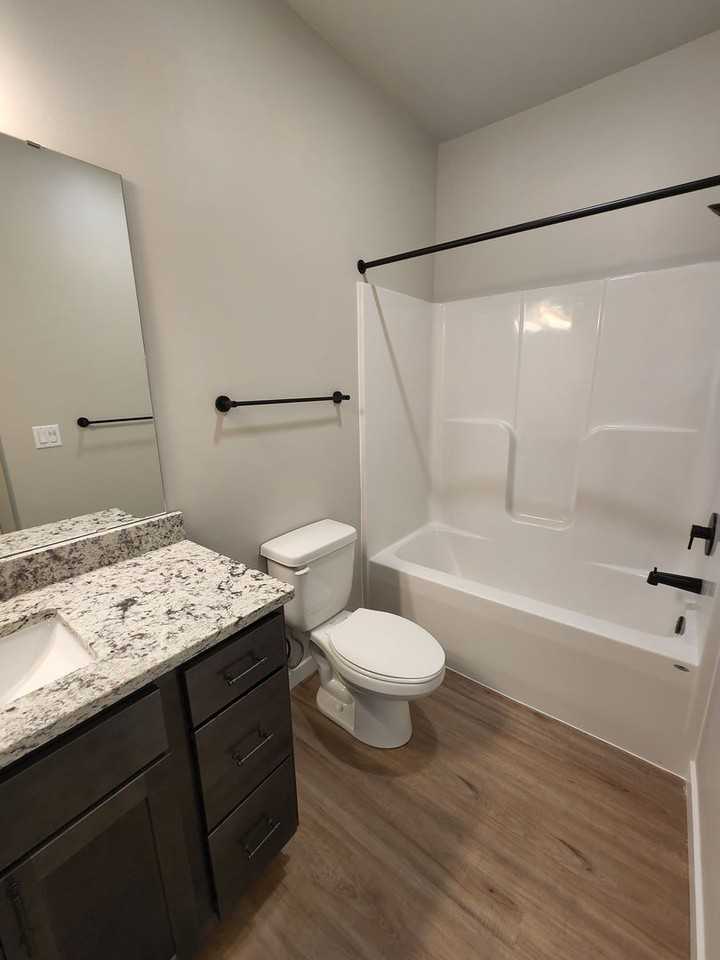 500 N Tratt St - Photo 3 of 22