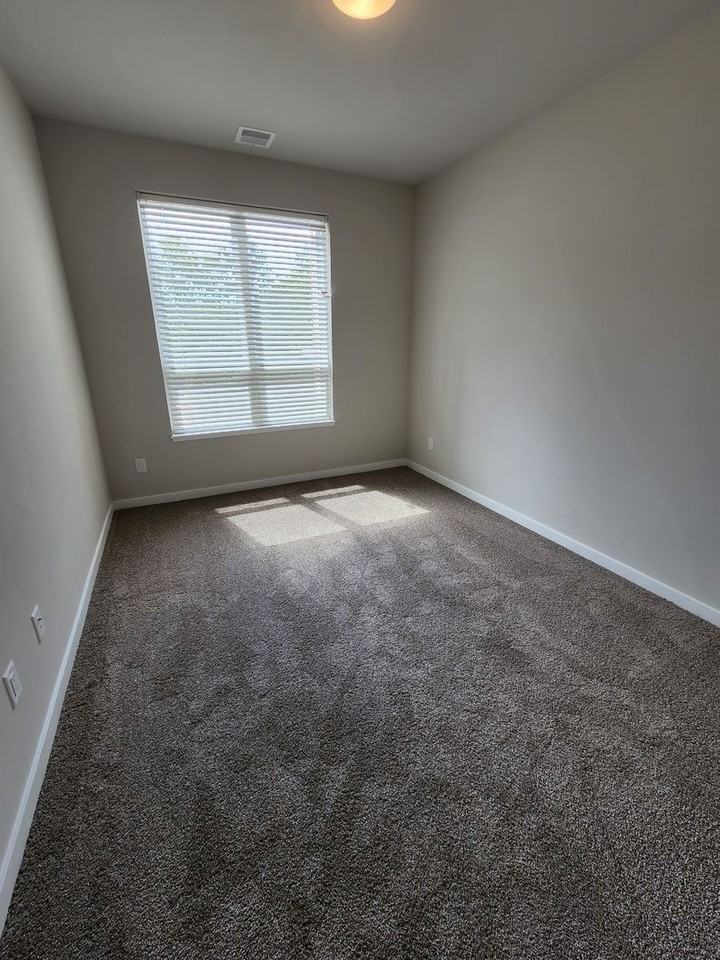 500 N Tratt St - Photo 5 of 22