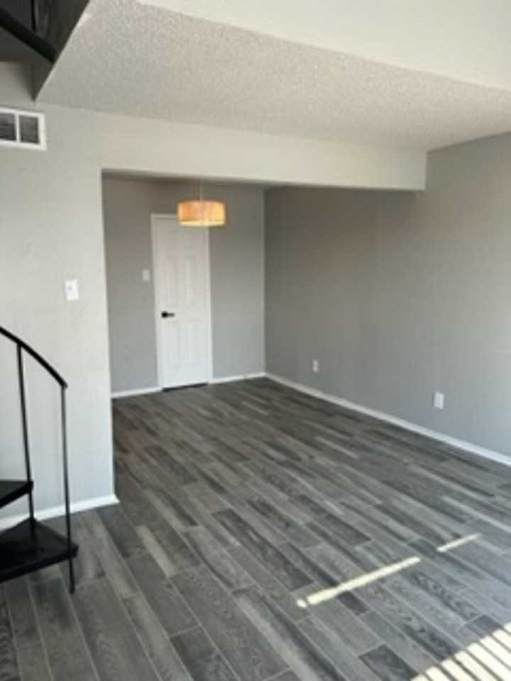 Asher Park - Photo 6 of 32