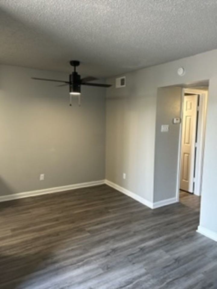 Asher Park - Photo 7 of 49