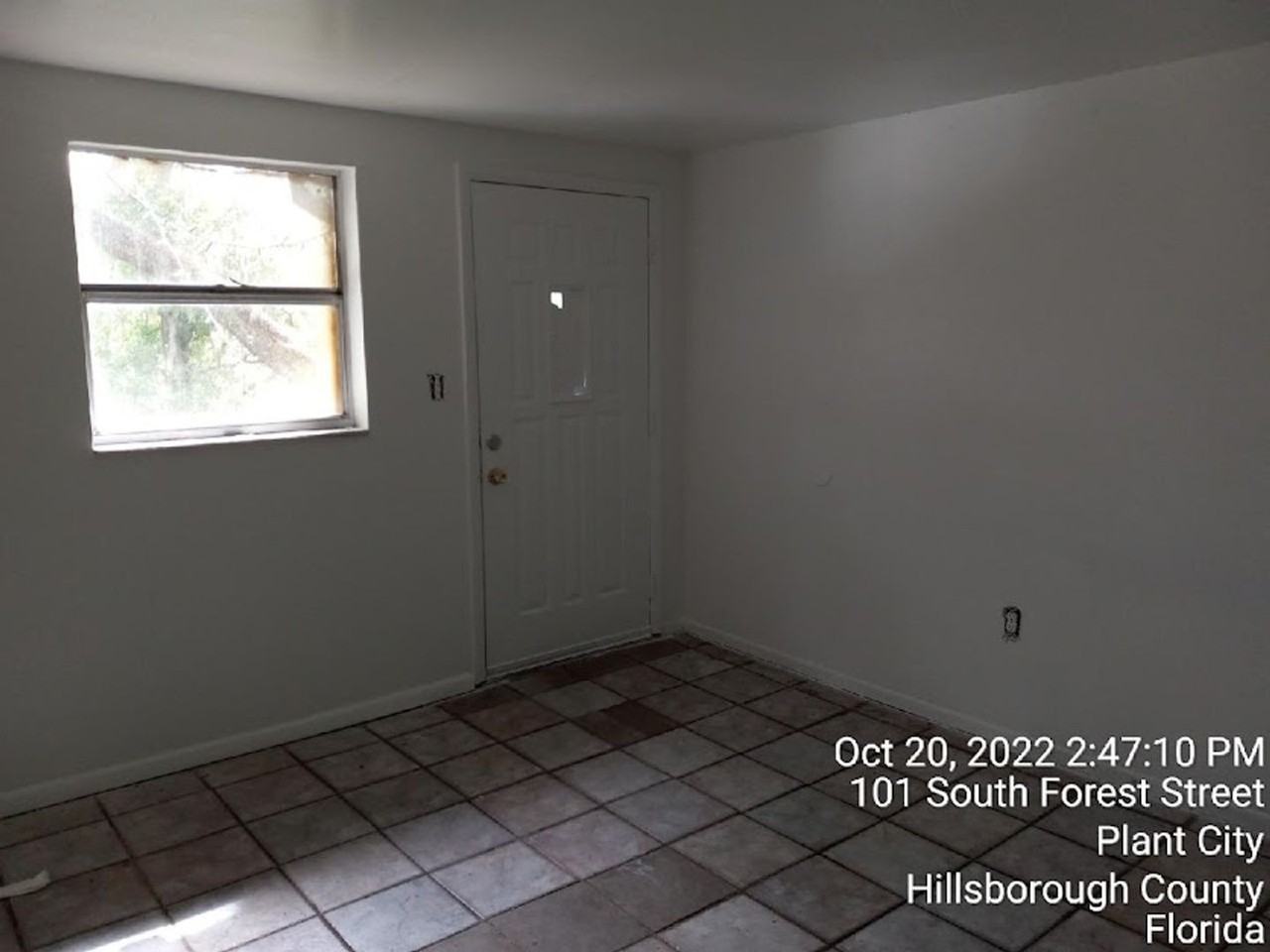 #730-735 S. Forest St. - Photo 3 of 8