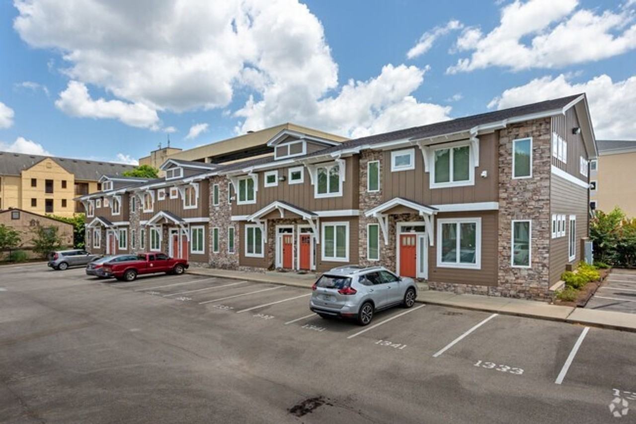 1347 Hancock Ct #A - Photo 2 of 14