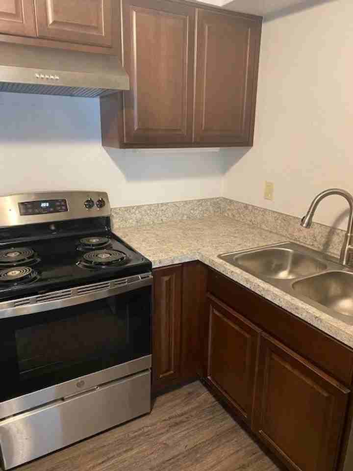 1893 Garden Ave #22 - Photo 2 of 12
